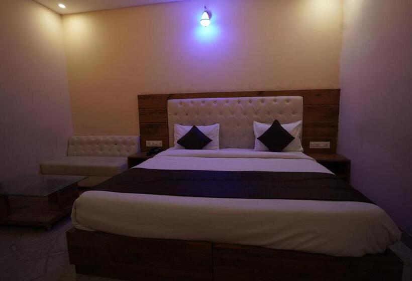 חדר סטנדרט עם מיטת קינג, Anant Rishikesh