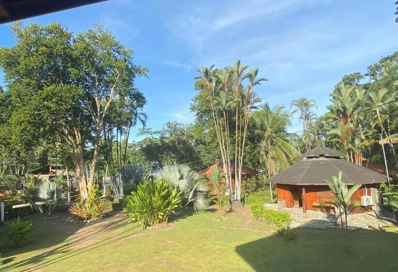 家庭间, Bungalows Malú