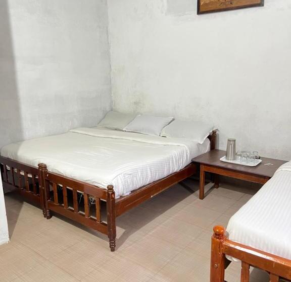 标准间, Caveri Inn
