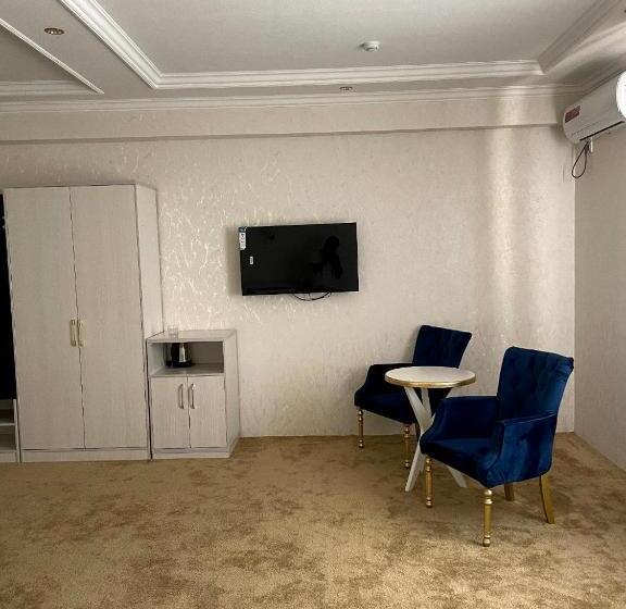 غرفة قياسية, Humo Plaza