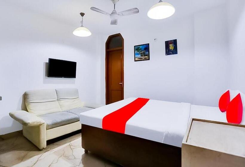 Quarto Deluxe, Hauz Khas Villa