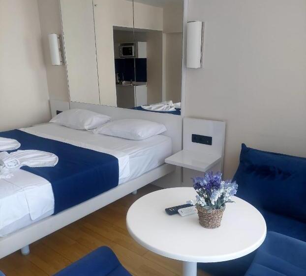 سوییت جونیور, Beach Hotel Orbi City