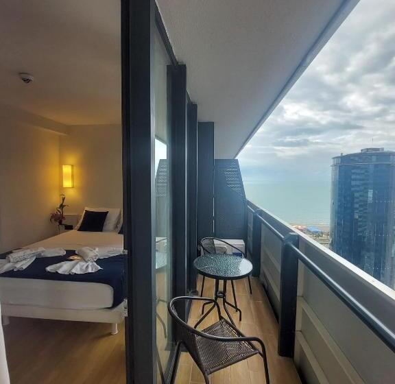 آپارتمان 1 خوابه با بالکن و چشم‌انداز دریا, Beach Hotel Orbi City