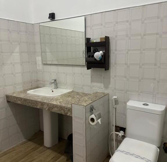 스탠다드 트리플 룸, Sigiriya Cottage