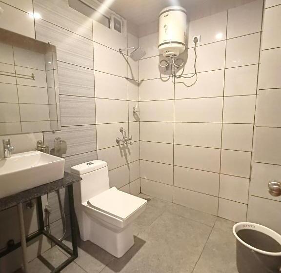 חדר סטנדרט עם מיטת קינג, Tapovanam Rishikesh