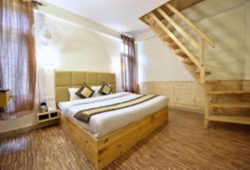 جناح مزود بتراس, Ride At Hill Hotel & Cottage,manali
