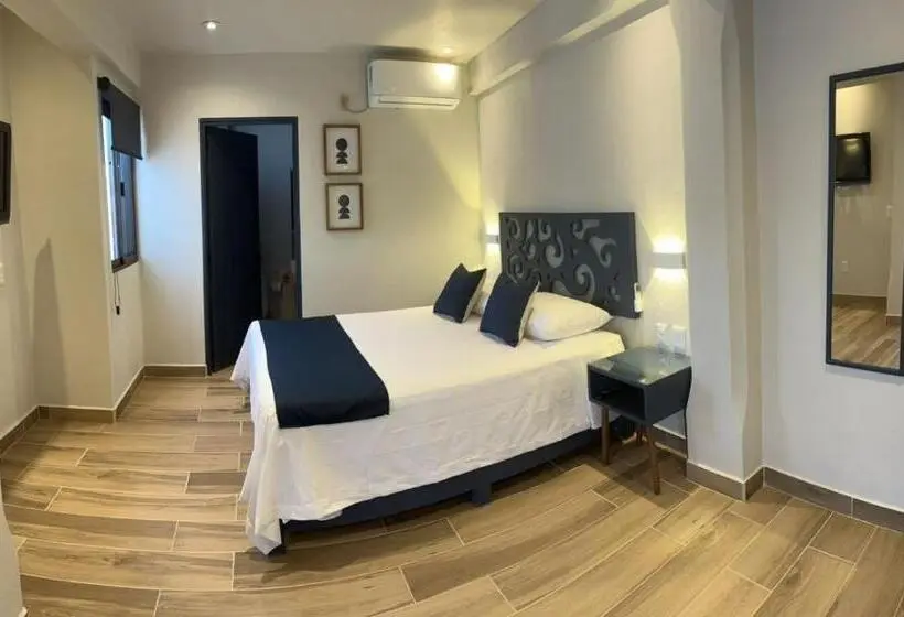 Standard-huone, Centrico House