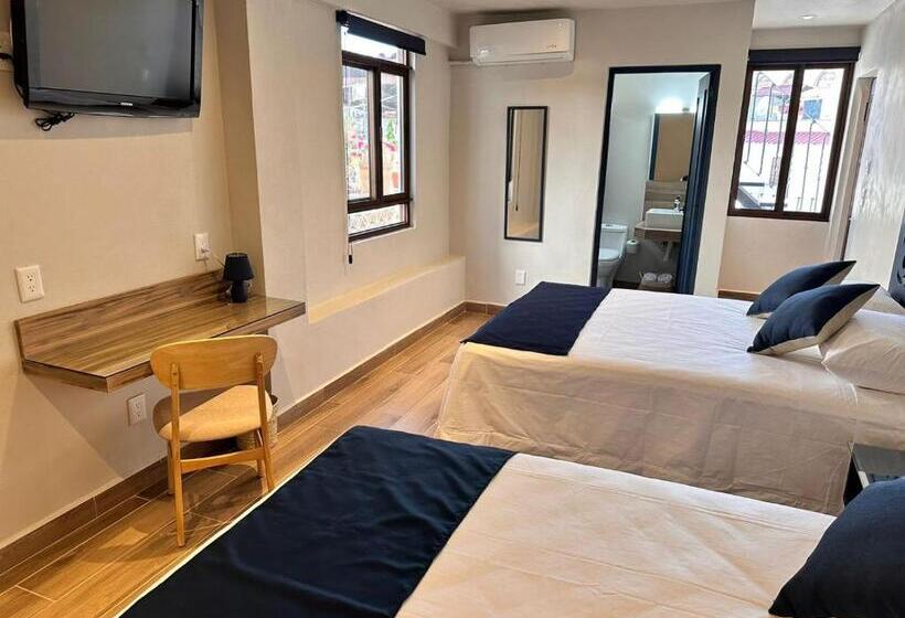 バルコニー付きデラックスルーム, Centrico House