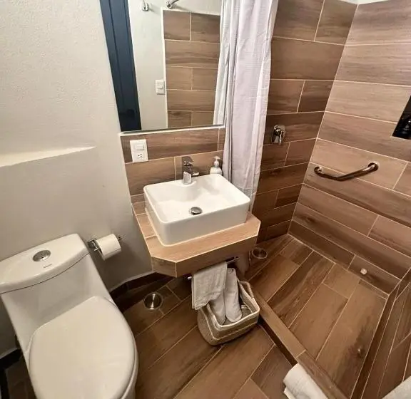 Deluxe-huone, Centrico House
