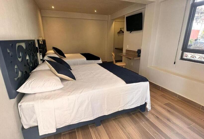 חדר דלוקס, Centrico House