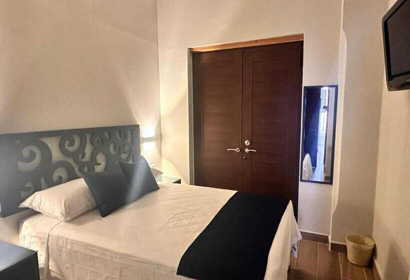 חדר סטנדרט, Centrico House