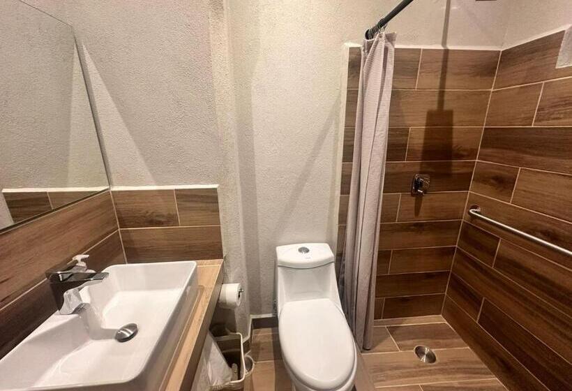 חדר סטנדרט עם מרפסת, Centrico House