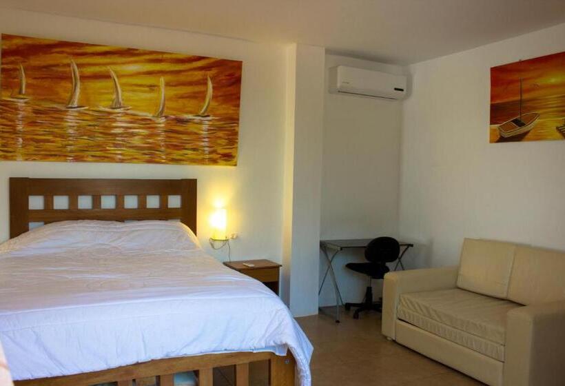 デラックストリプルルーム, Balcones De Zorritos