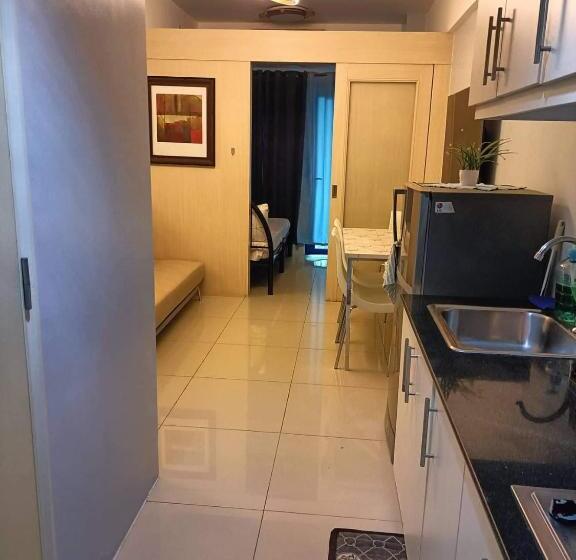 家庭间, Easy Stay Sea Residences