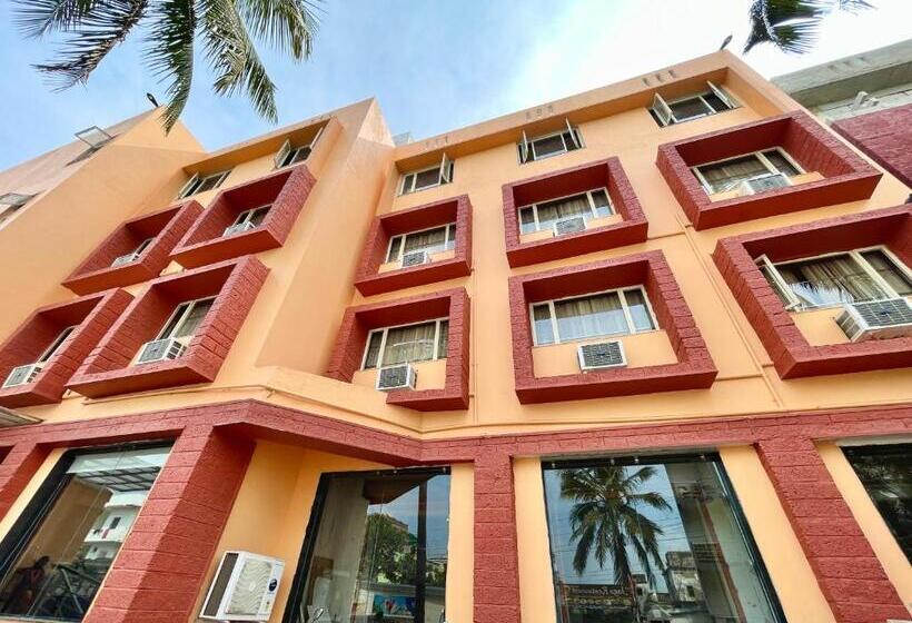 اتاق لوکس, Rockbay, Puri Swimming Pool, Near Sea Beach And Temple Fully Air Conditioned Hotel With Lift And Par