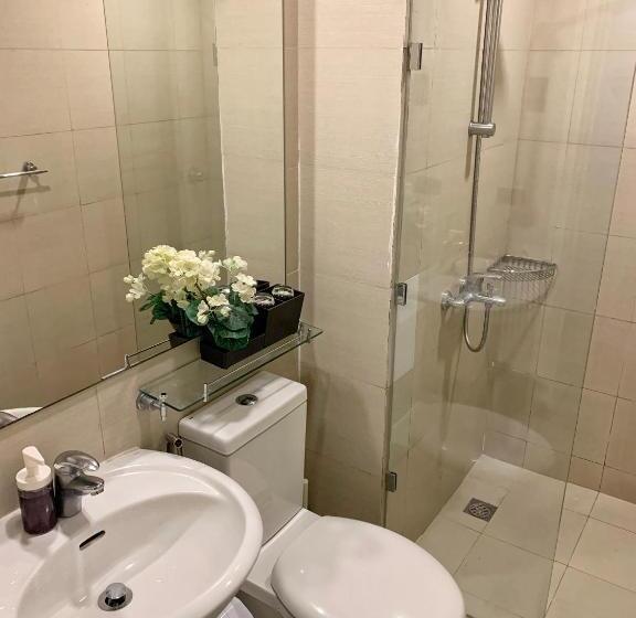 발코니가 있는 스위트, Manila Homes Azure 1br Beach View