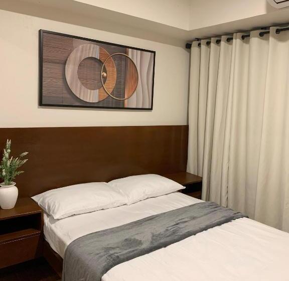 발코니가 있는 스위트, Manila Homes Azure 1br Beach View
