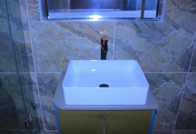 스탠다드 룸 킹사이즈 침대, Dankoo Baba And Etc Guesthouse