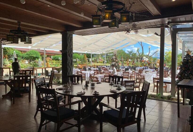 스탠다드 룸 가든 전망, The Manor Hotel Baguio Private Unit Superior Room With A Great View