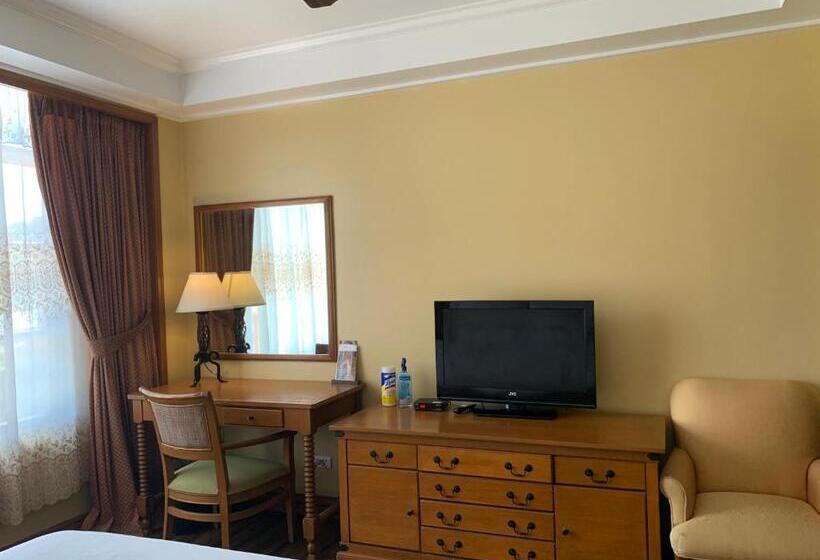 스탠다드 룸 가든 전망, The Manor Hotel Baguio Private Unit Superior Room With A Great View