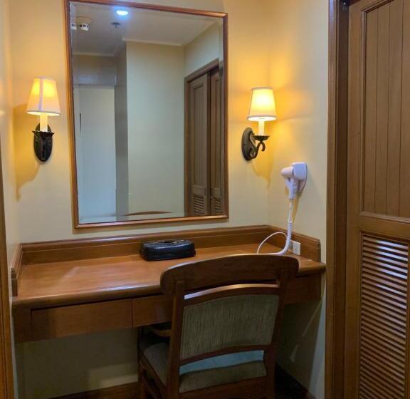 חדר סטנדרט נוף לגינה, The Manor Hotel Baguio Private Unit Superior Room With A Great View