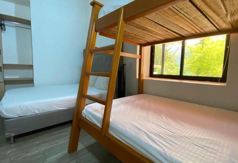 חדר משפחתי, Cristales Del Rio Resort