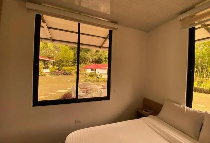 スタンダードバンガロー, Cristales Del Rio Resort
