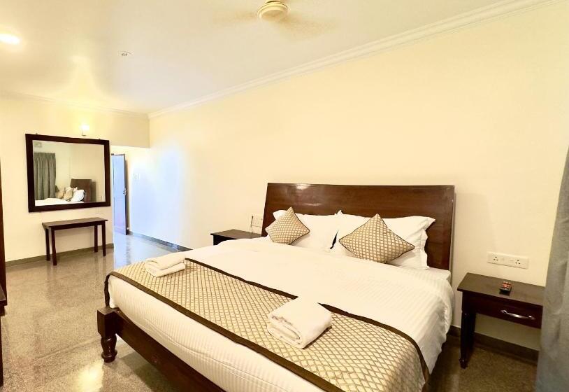자쿠지 스위트, Casa Eternal Resort Mandrem