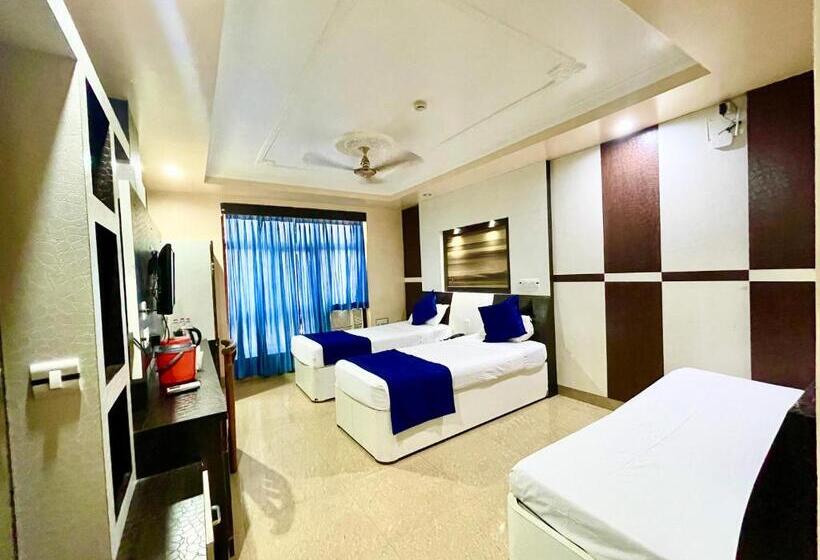 اتاق لوکس, Naren Palace