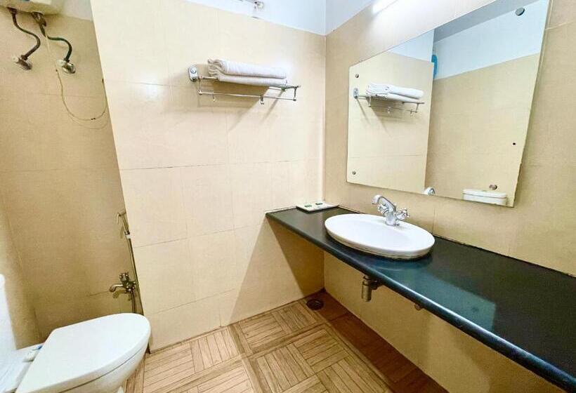 اتاق سوپریور, Naren Palace