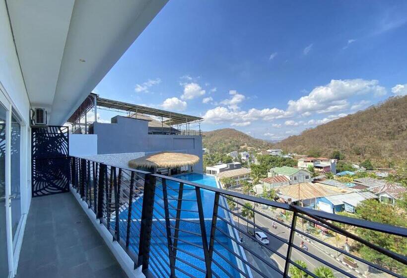 Номер Deluxe Вид на Море с Балконом, Zasgo