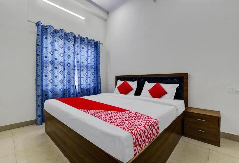 غرفة كلاسيكية ثلاثية, Oyo Hotel Ishwar
