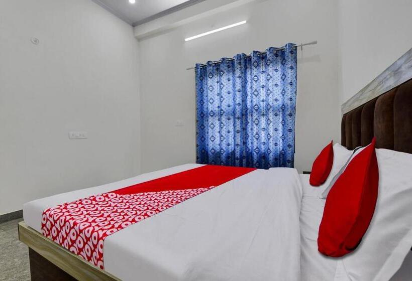 غرفة كلاسيكية ثلاثية, Oyo Hotel Ishwar