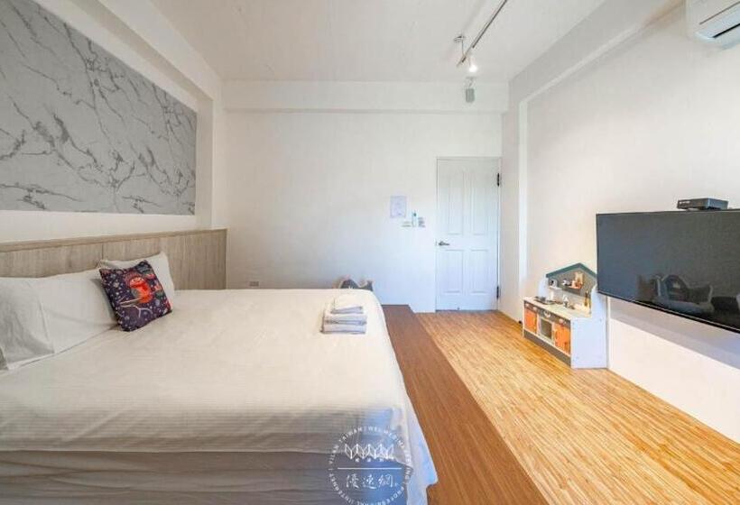 اتاق استاندارد با بالکن, Namek Guesthouse