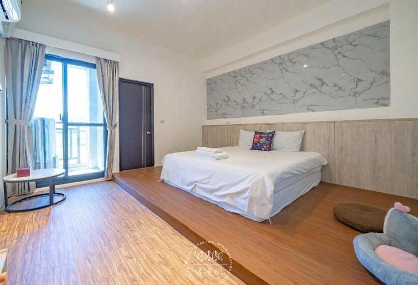 اتاق استاندارد با بالکن, Namek Guesthouse