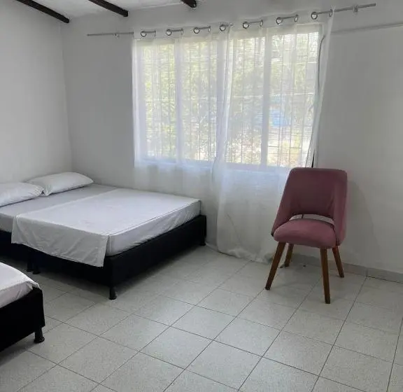 Standard Triple Room with Terrace, Jerusalén