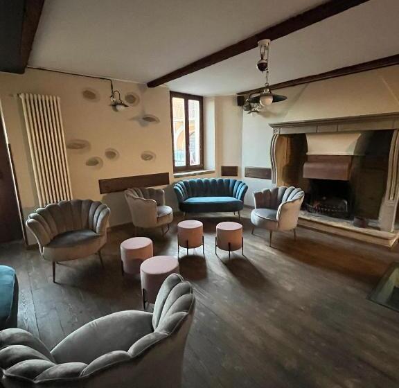 小型套房带阳台, 039 Maggioni B&b