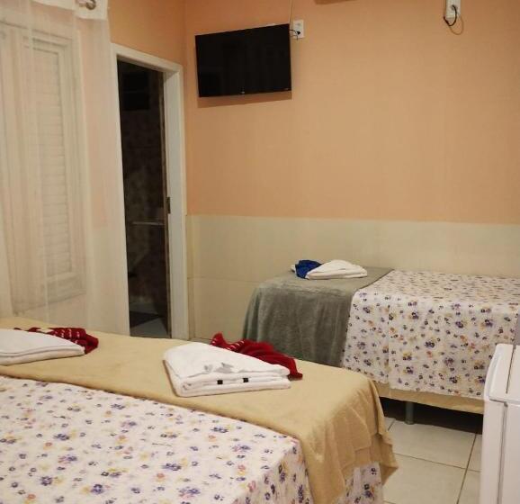 Chambre Triple Standard, Pousada D Casa