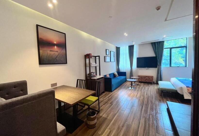 キングサイズベッドのエクゼクティブルーム, Overseas Chinese Town Nanyang Inn