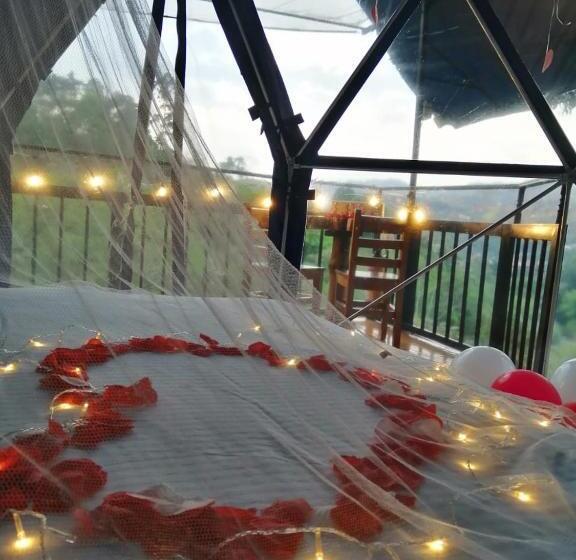 חדר סטנדרט עם מיטת קינג, Villas Del Rio Glamping