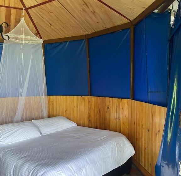 חדר סטנדרט עם ג'קוזי, Villas Del Rio Glamping