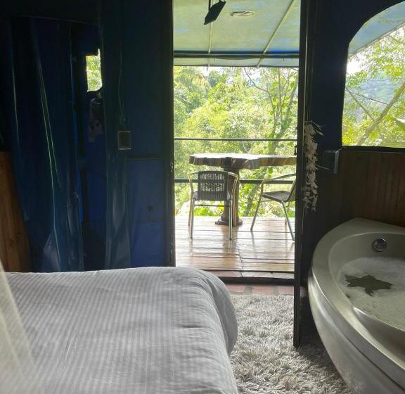 חדר סטנדרט עם ג'קוזי, Villas Del Rio Glamping