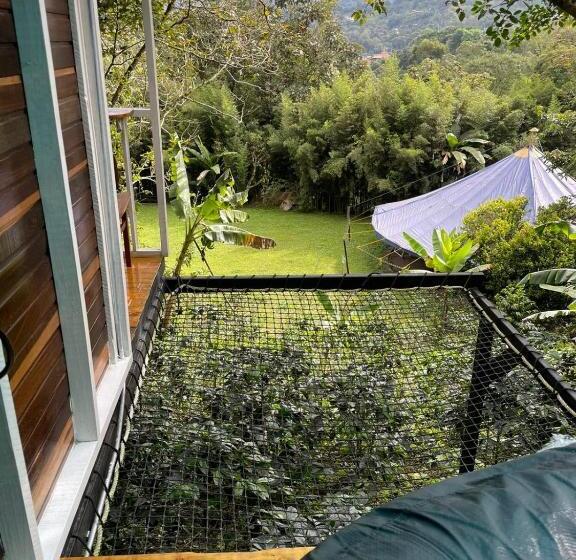 חדר דלוקס עם מרפסת, Villas Del Rio Glamping