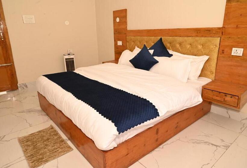 스탠다드 발코니 룸, Himalayan Hill Top Resort