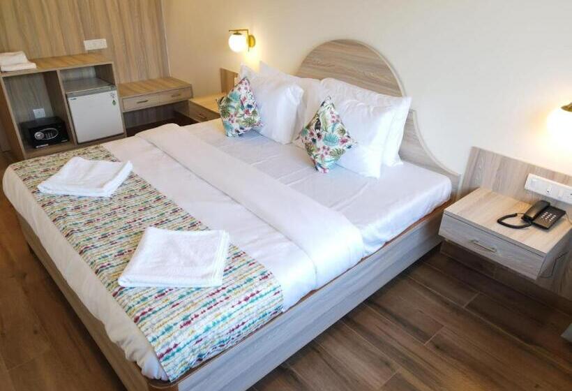 חדר דלוקס, Lar De Oliveira