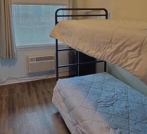 Номер Стандарт, On Magnolia East Home