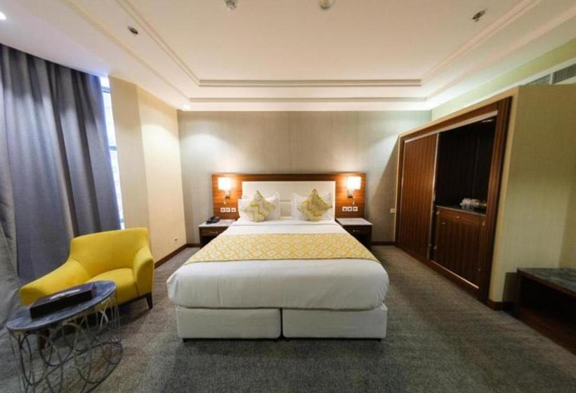 스탠다드 룸 킹사이즈 침대, فنادق احياء مدينه جده السعوديه Qrmtravel