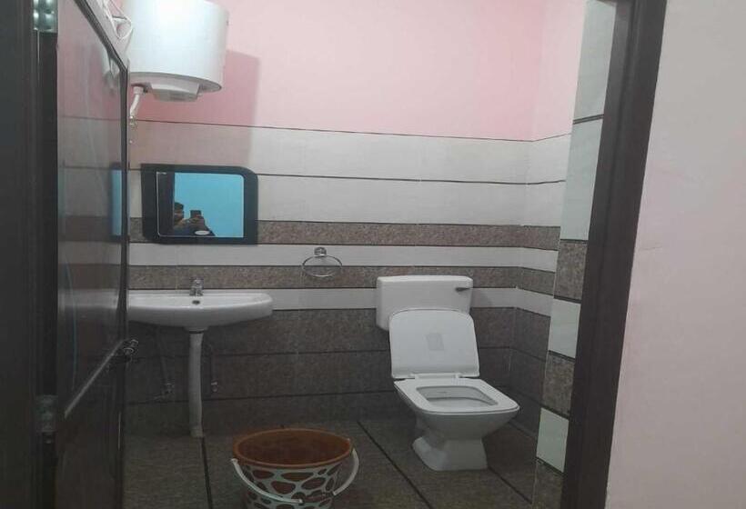 三人经典房间, Spot On Maharana Palace