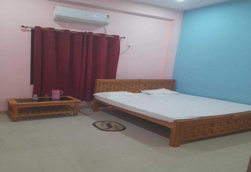 三人经典房间, Spot On Maharana Palace