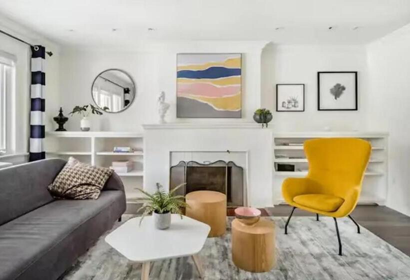 اتاق لوکس, Double Bedroom On Up Or 3 Bedrooms In Basement Near Eglinton Subway Station